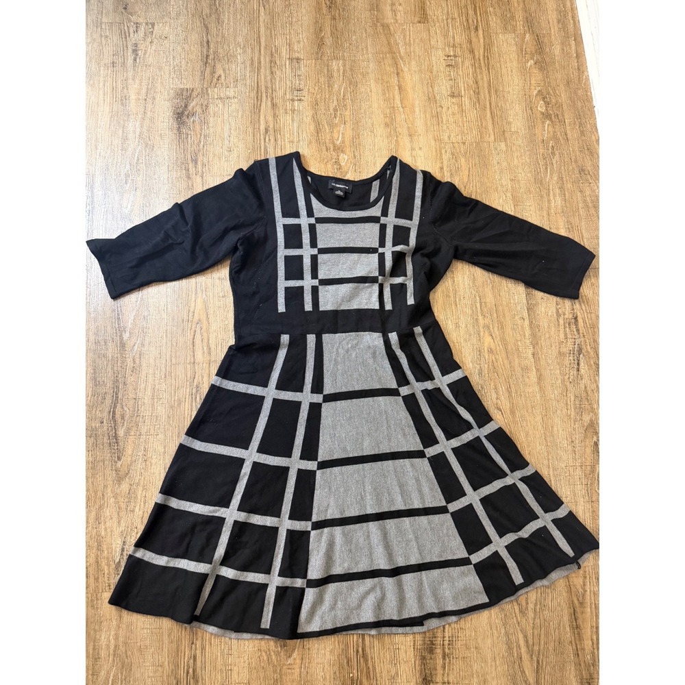 Liz Claiborne XL Black Gray Plaid Fit Flare Sweater Dress 3/4 Sleeve Knit